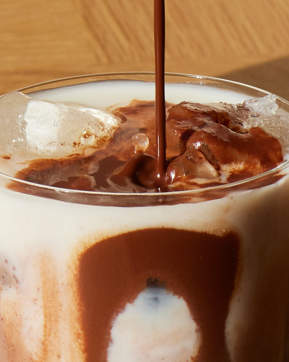 SMOOTH ROSE ICED CHOCOLATE